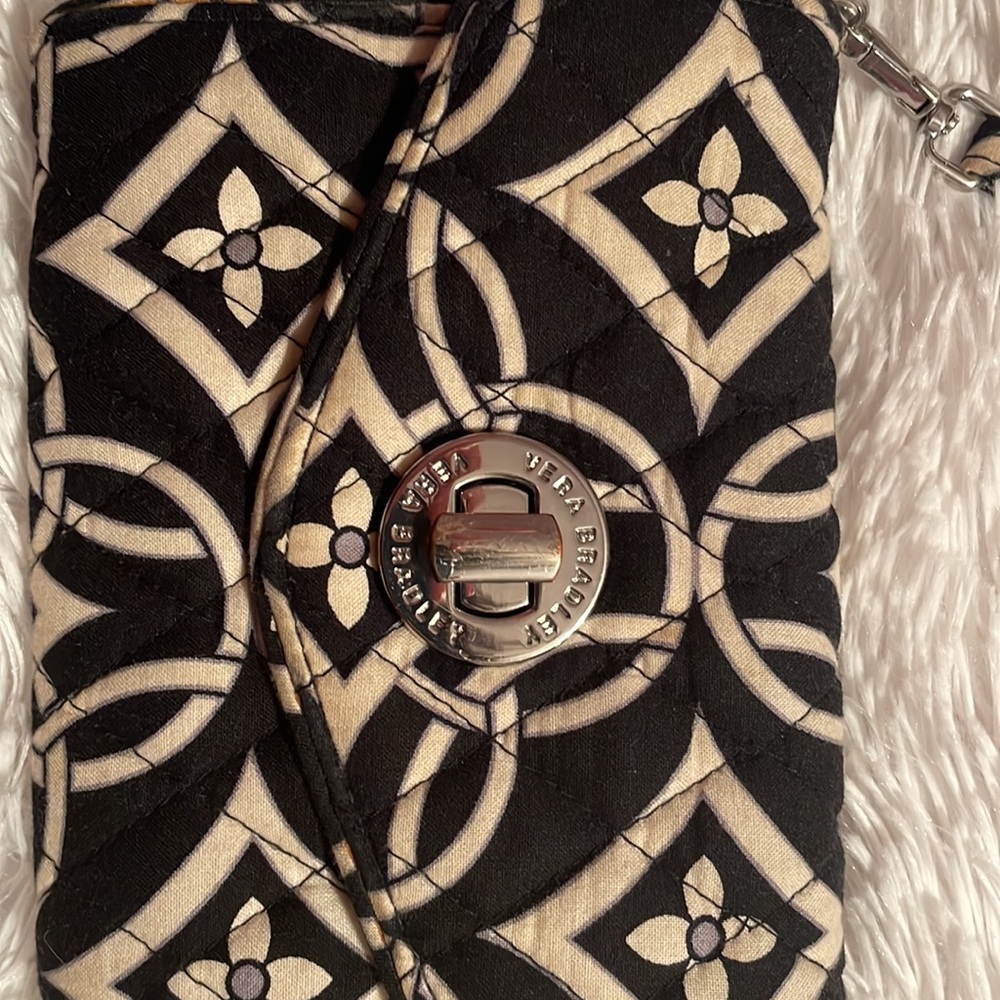 Vera Bradley wristlet- final sale - Picture 2 of 5